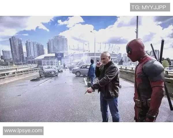 死侍与足球明星的奇妙邂逅揭开超级英雄与运动巨星的幽默冒险之旅 死侍与足球明星的奇妙邂逅揭开超级英雄与运动巨星的幽默冒险之旅