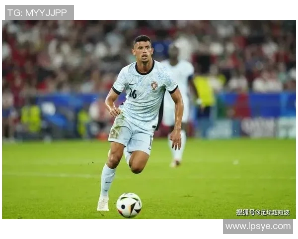 探索足球界的传奇人物谁是身披11号战袍的明星球员